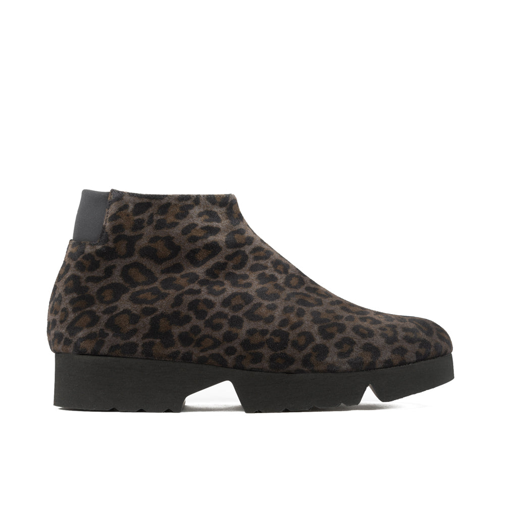 LEOPARD GREY
