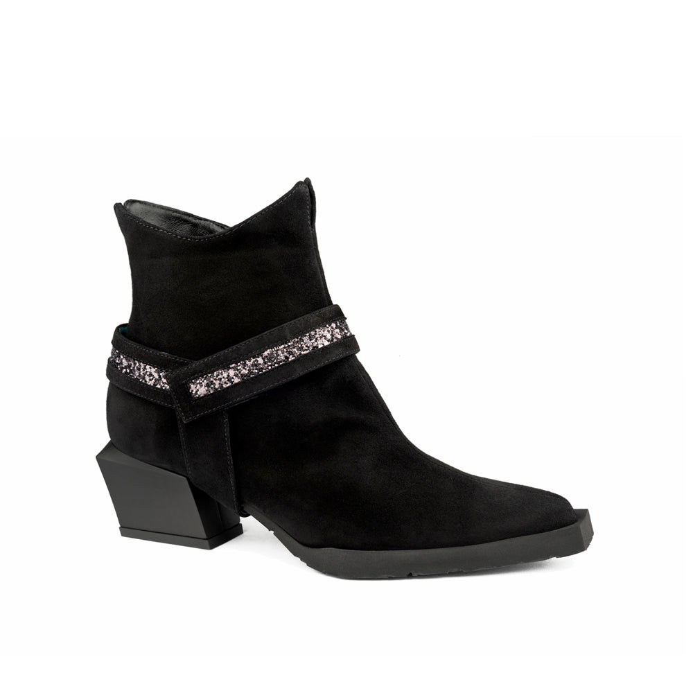 BLACK SUEDE