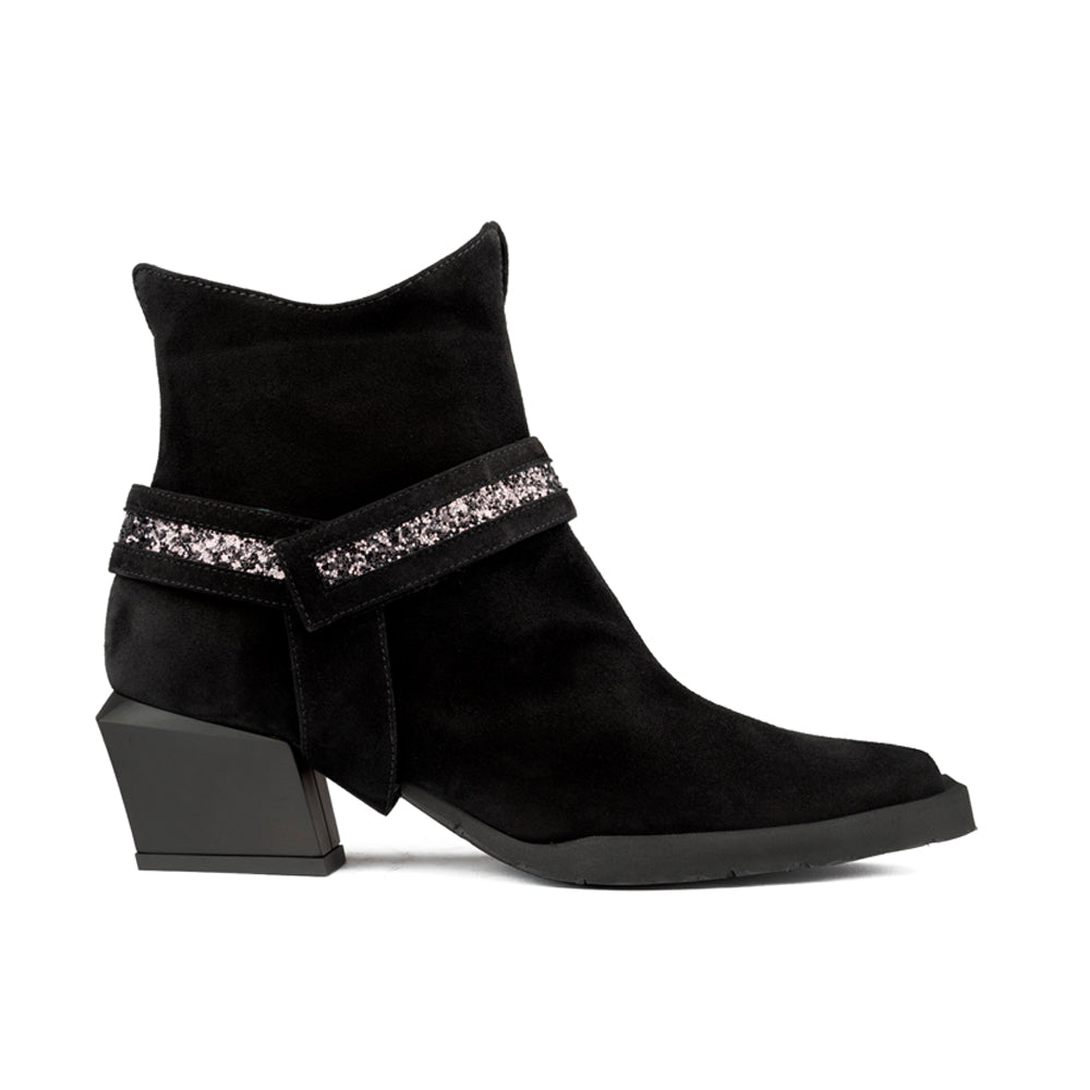 BLACK SUEDE