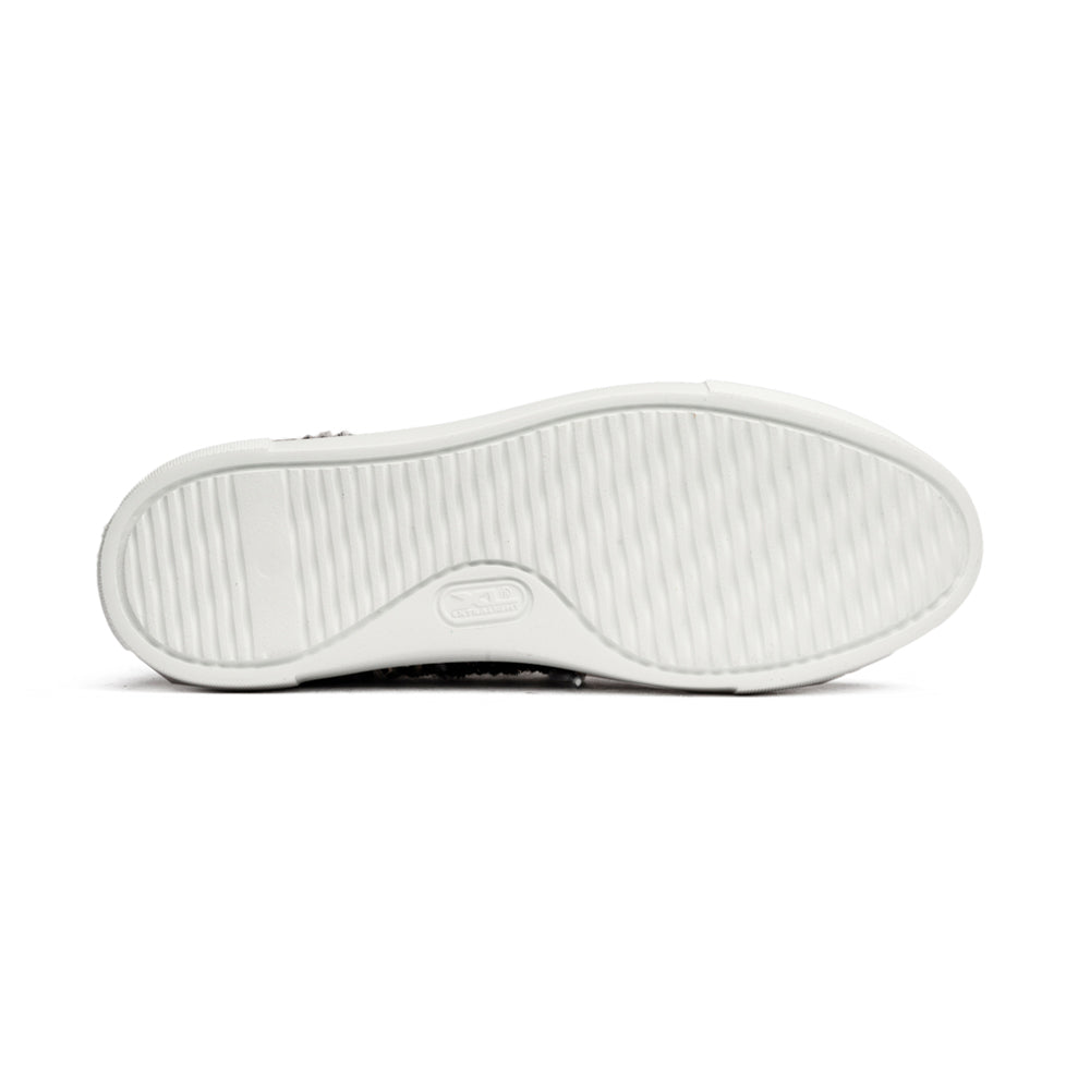 BLACK FABRIC SNEAKER
