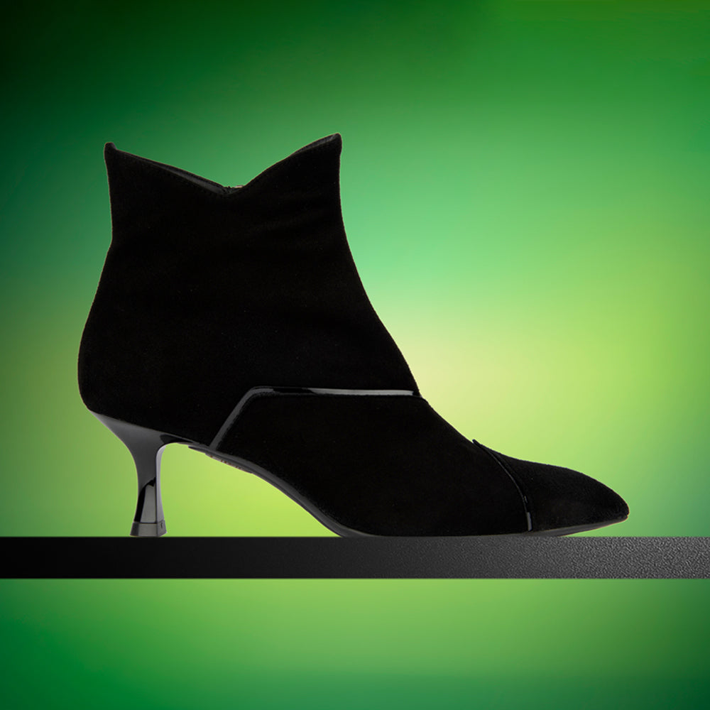 BLACK SUEDE