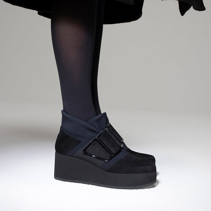 BLACK SUEDE