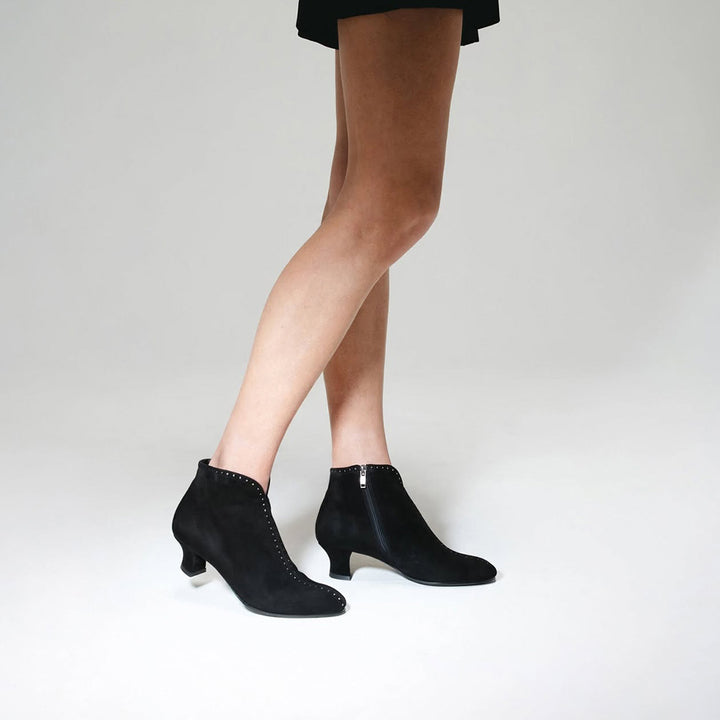 EDIE BLACK SUEDE