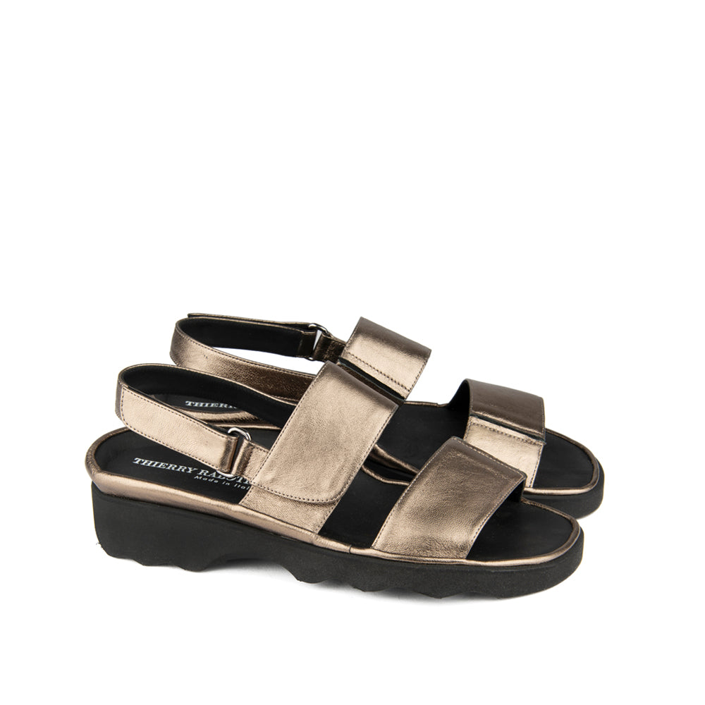 CHAMPAGNE METALLIC