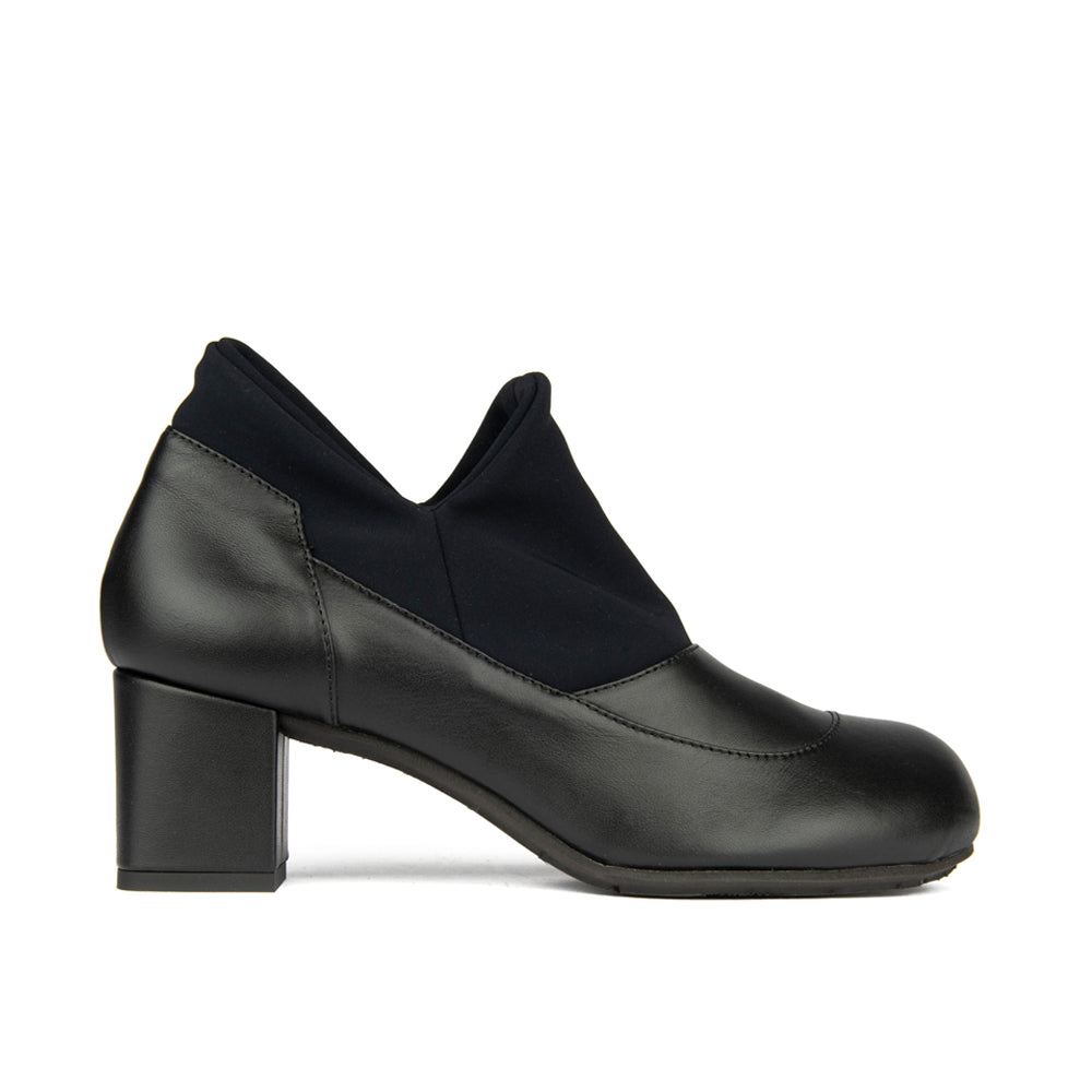ZONDRA BLACK LEATHER AND MICROFIBER