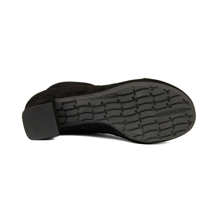 BLACK SUEDE