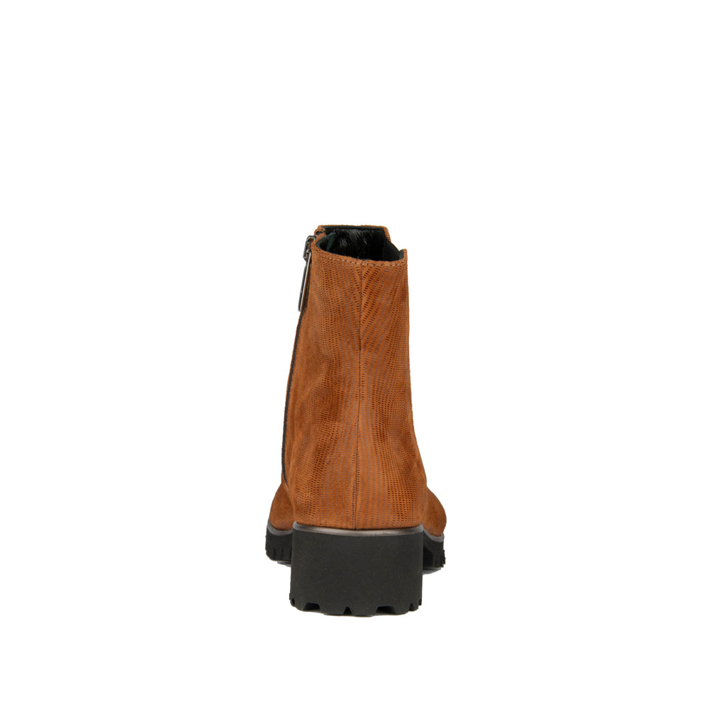 COGNAC TEXTURED LEATHER