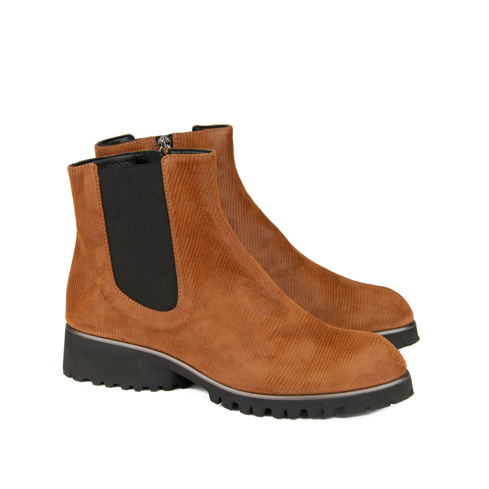 COGNAC TEXTURED LEATHER