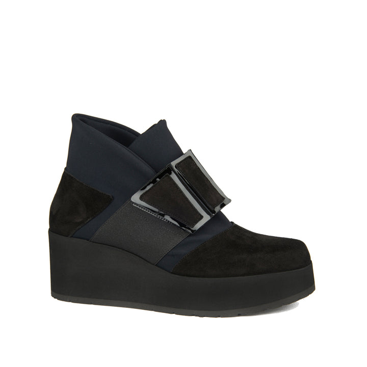 BLACK SUEDE