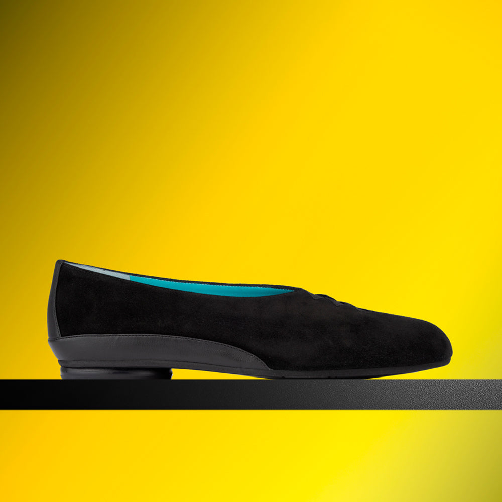 GRACE BLACK SUEDE NARROW