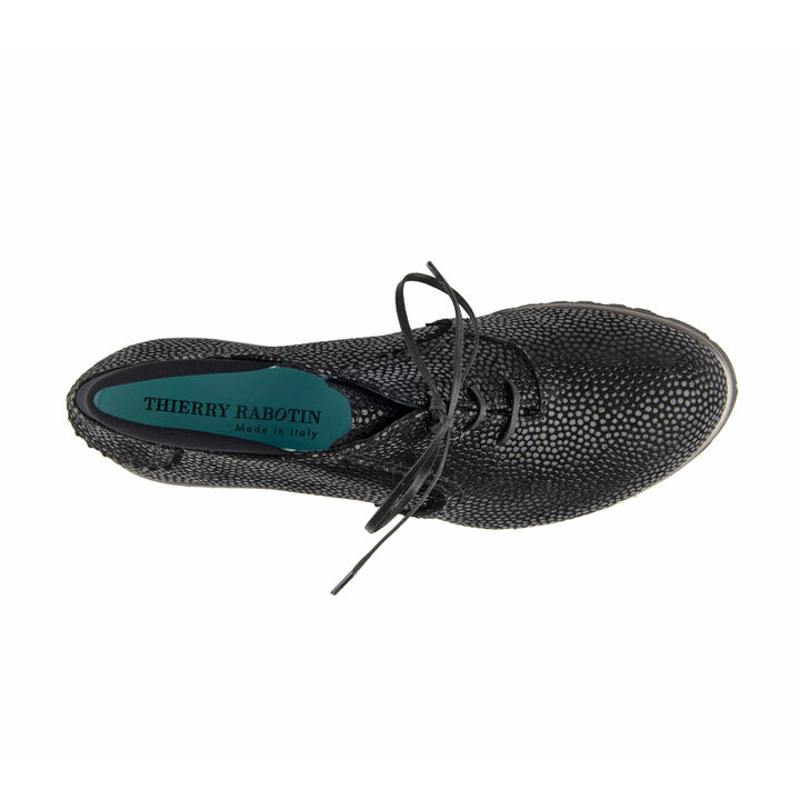 BLACK TEXTURED LEATHER