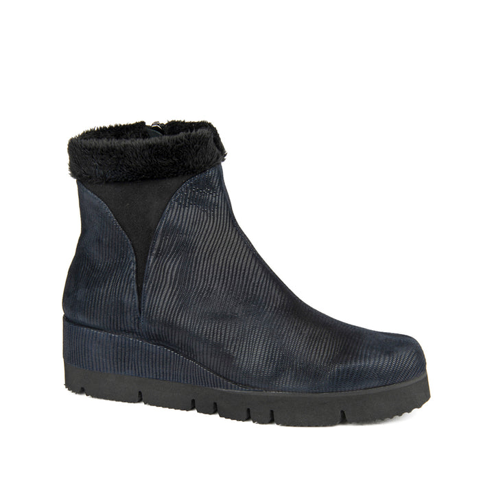 NAVY TEXTURED SUEDE