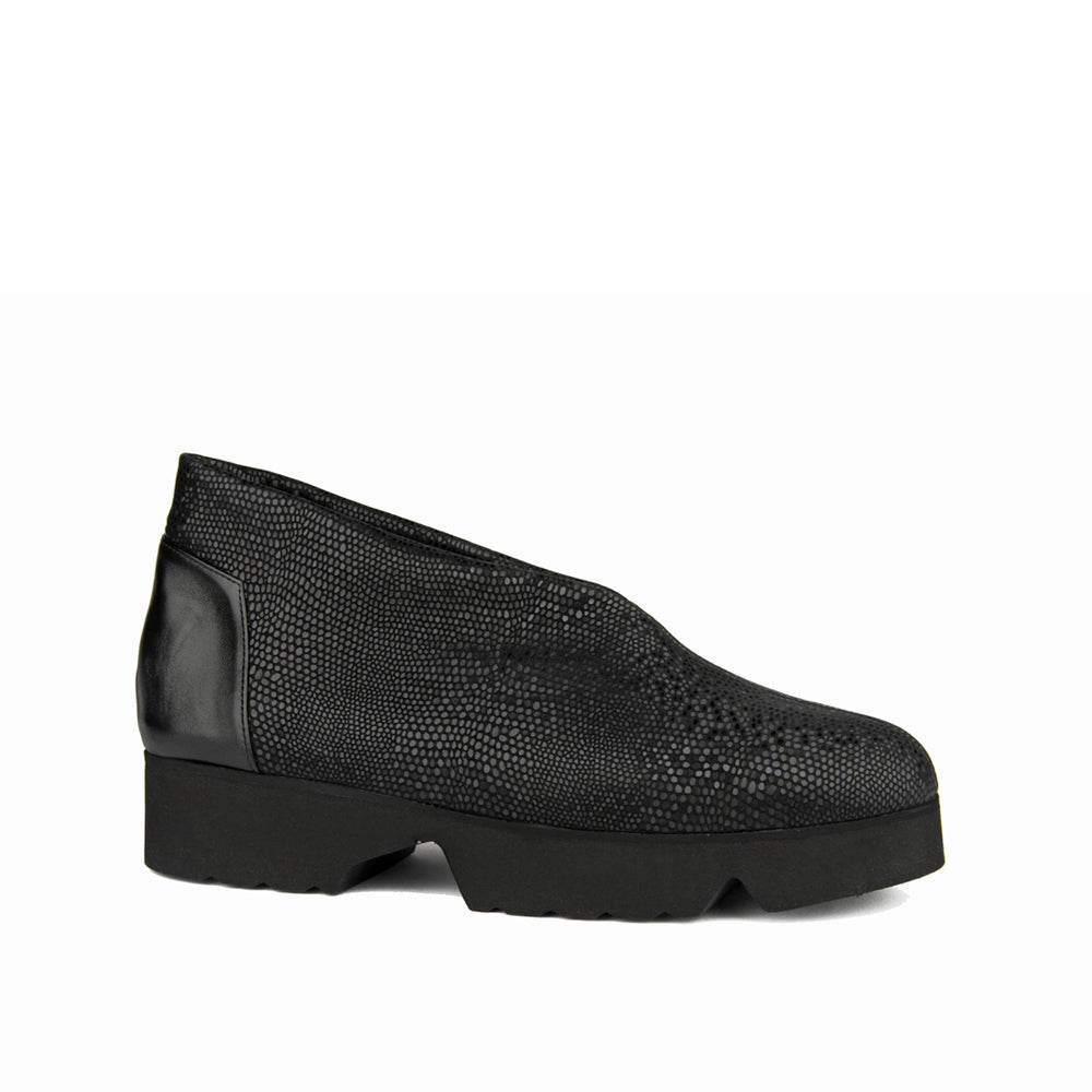 BLACK TEXTURED MICROFIBER