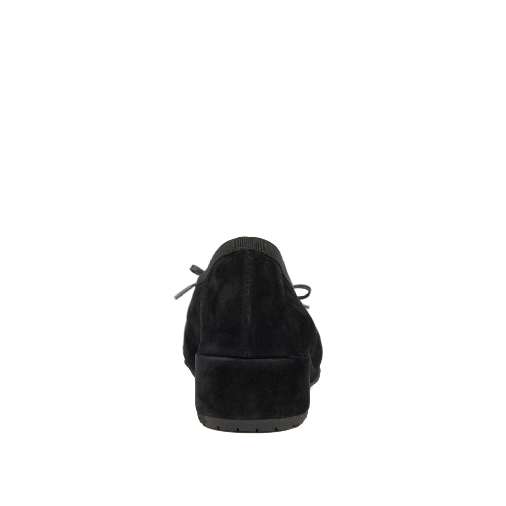 BLACK SUEDE