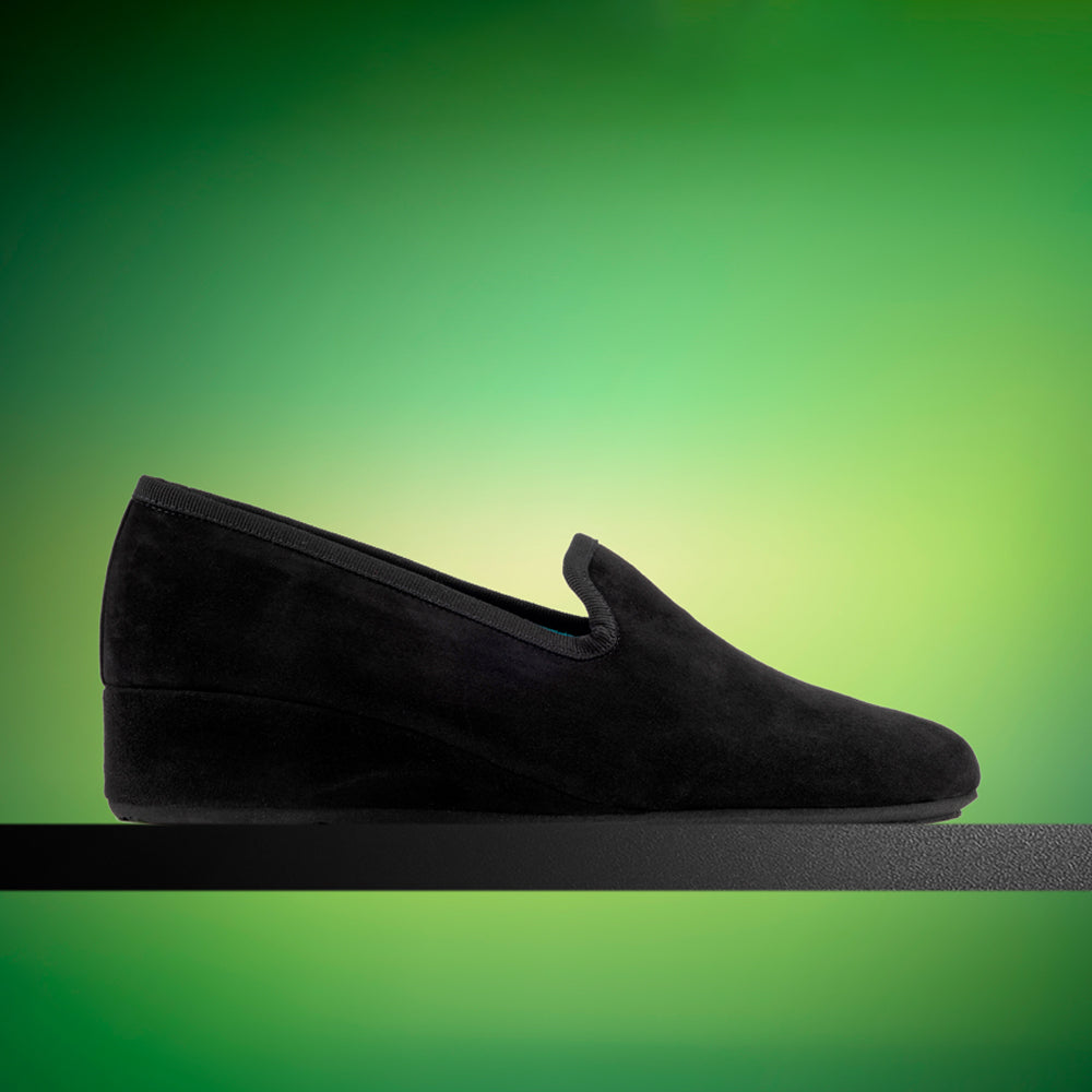 BLACK SUEDE