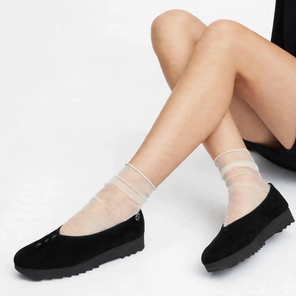BLACK SUEDE