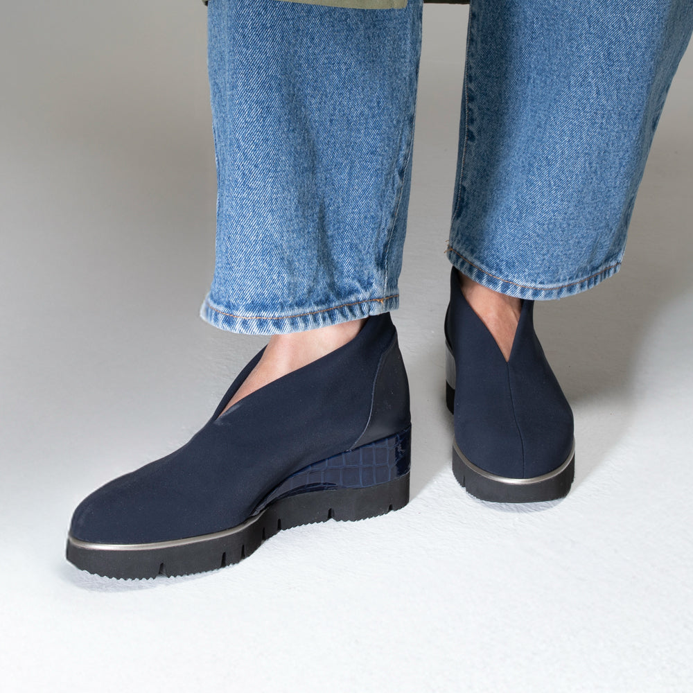 NAVY MICROFIBER